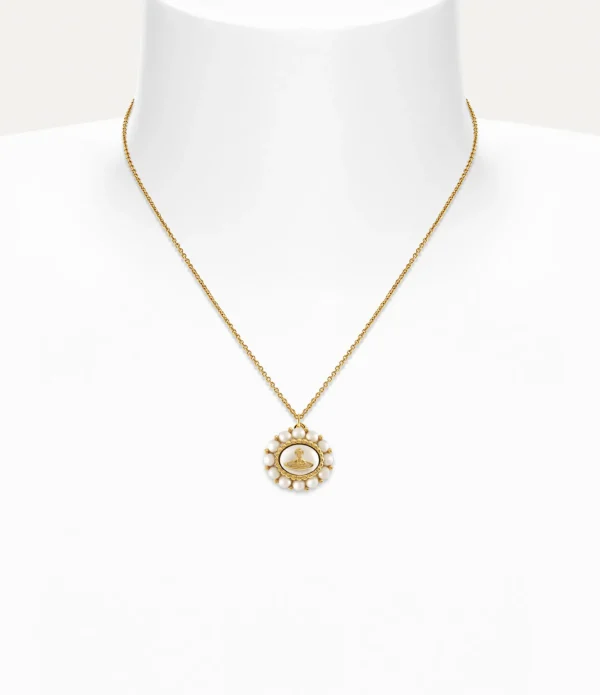 Amaya Pendant Necklace