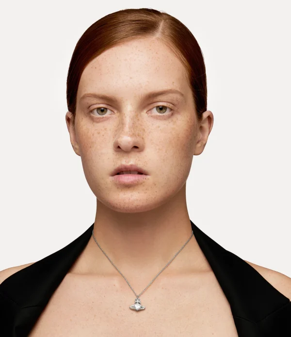 Ariella Pendant Necklace