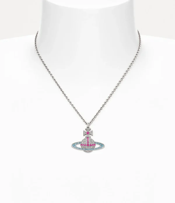 Kika Pendant Necklace