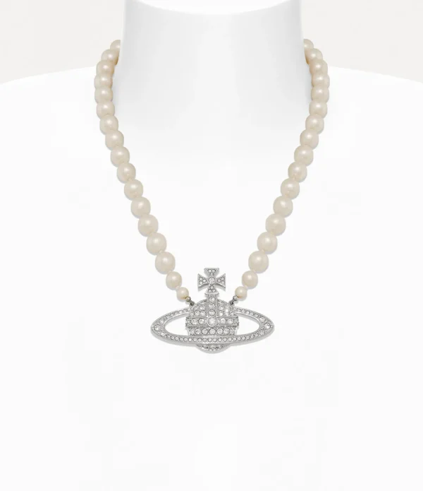 Man. Bas Relief Pearl Necklace