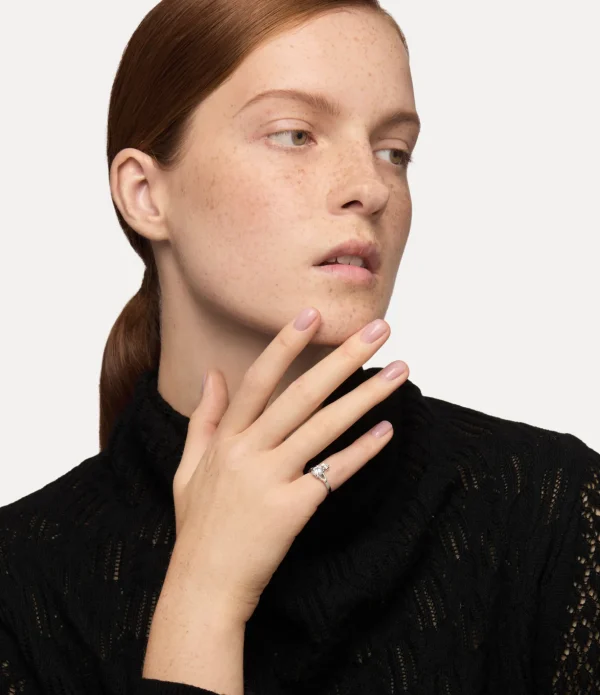 Reina Petite Ring
