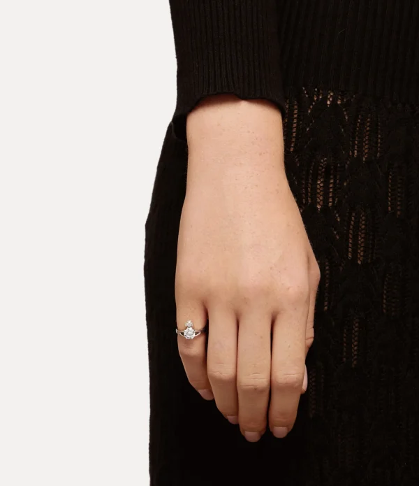 Reina Petite Ring